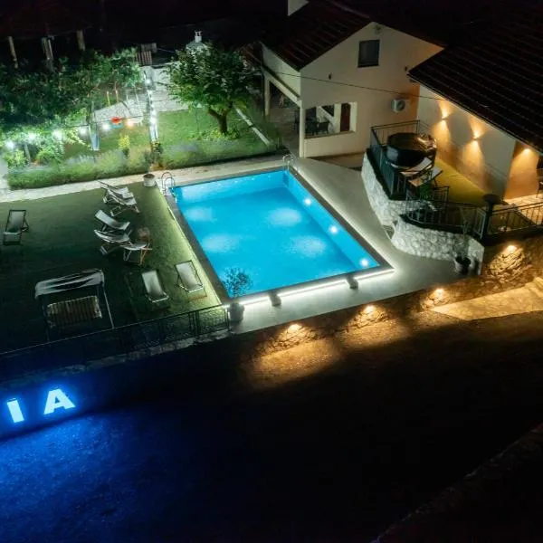 Aria, ξενοδοχείο σε Cetinje