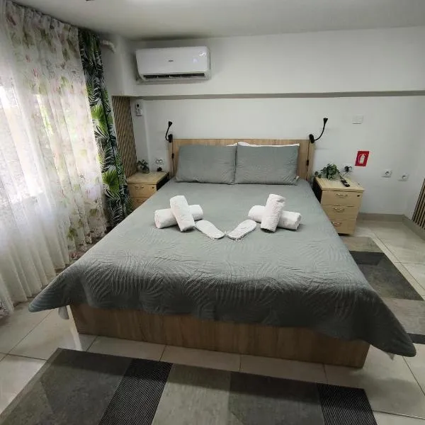 Emerald DesignHome near metro, tram, 10' Acropolis, viešbutis Atėnuose