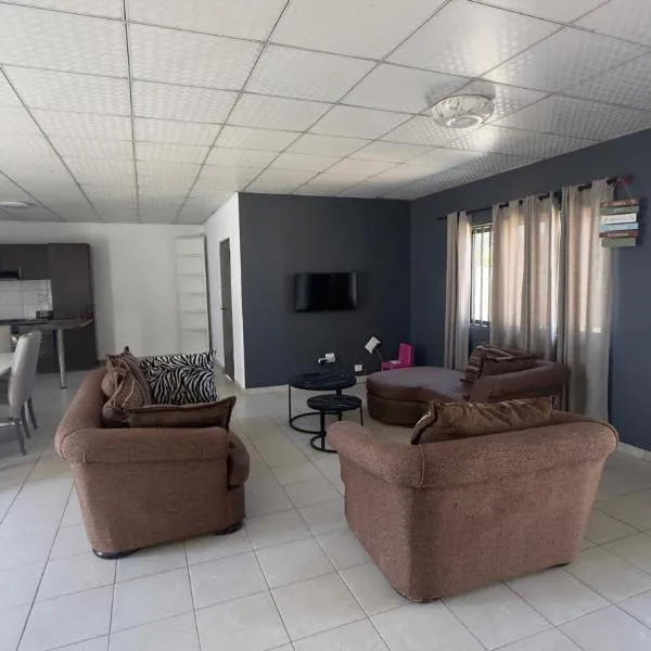 River Gates Home: Rundu şehrinde bir otel