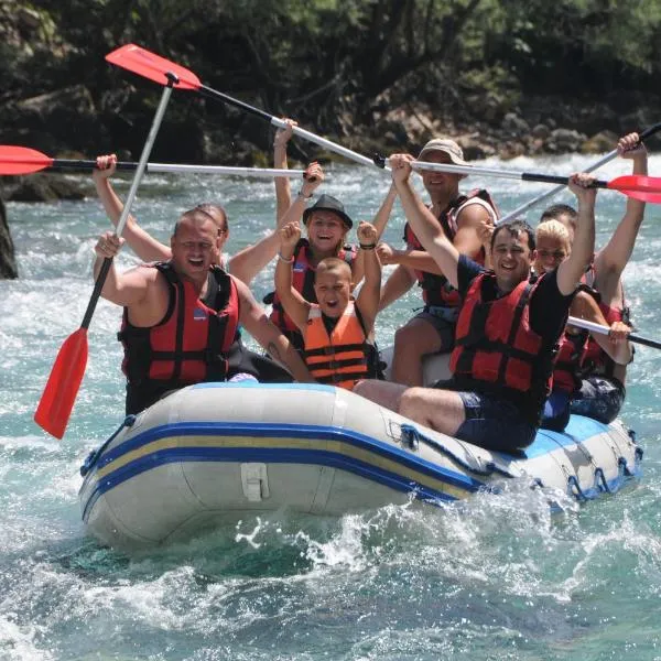 Rafting Camp Tara 87, hotel v destinaci Hum