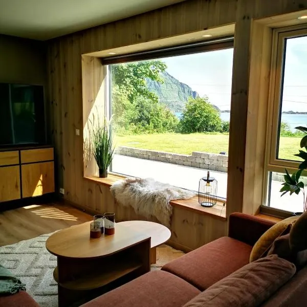 Lofoten Seaview Apartment B, отель в городе Sennesvik
