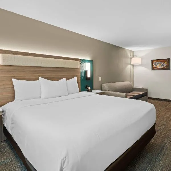Econo Lodge Inn & Suites Santa Fe South, מלון בסנטה פה