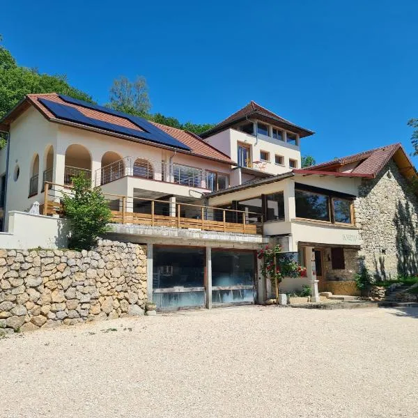 Le Vernay en Savoie - Petit Hôtel Nature, hotel en Saint-Maurice-de-Rotherens