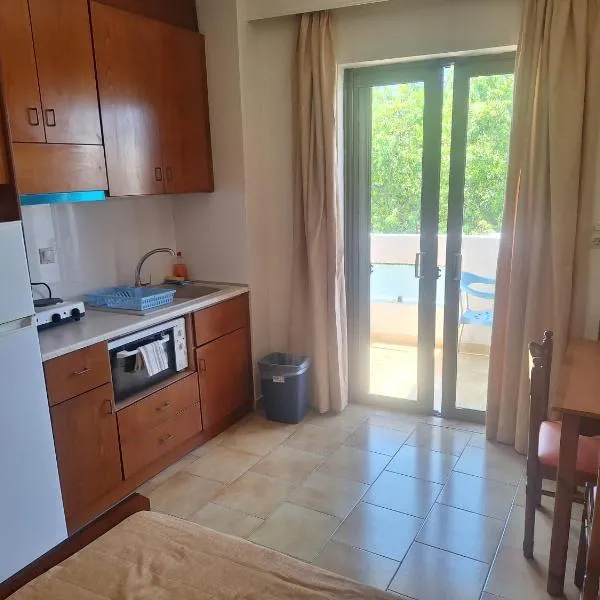 Captain Yiannis Studios & Apartments, hotel en Cos
