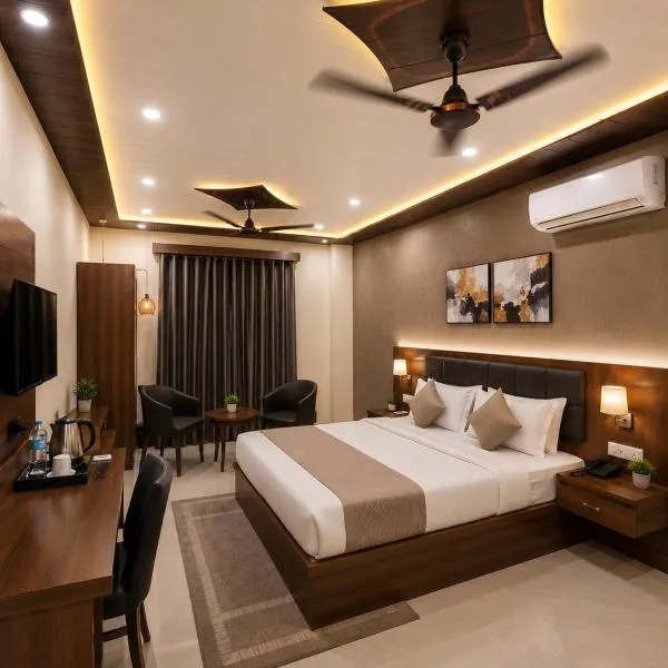 Hotel Starlin Near Delhi Airport & Free Airport pickup & Drop With Dinner, hotel v mestu New Delhi