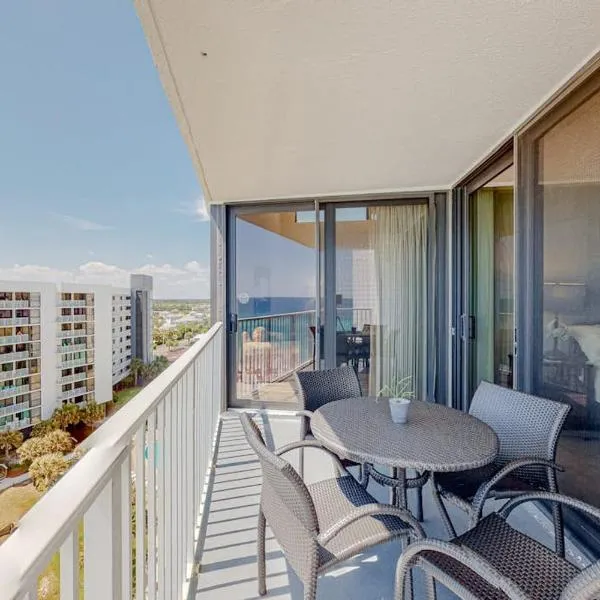 8th Floor condo Seasonal beach service Minutes to dining, hotell i Destin