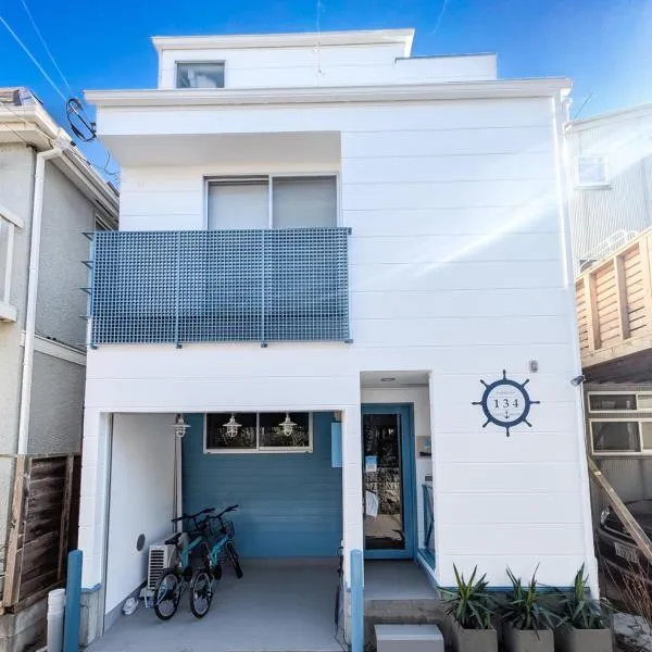 Enoshima Guest House 134, хотел в Фуджисава