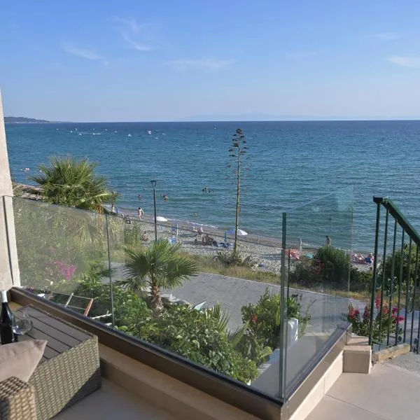 Siviri में, होटल MD Luxury Suites Front De Mer