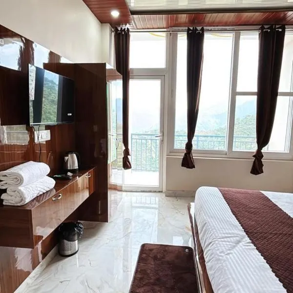 Hotel The HH Mussoorie managed by lily, hotel en Jāmb