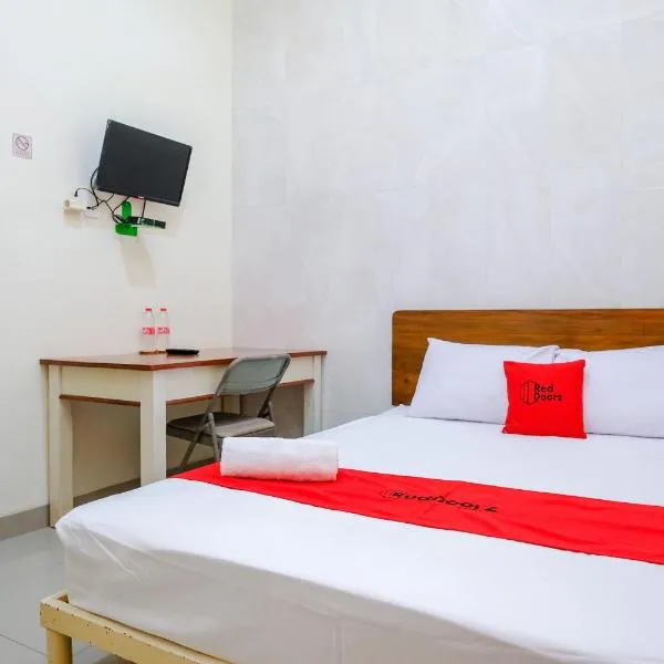 RedDoorz at Syariah House Purwokerto, hotel u gradu Purvokerto