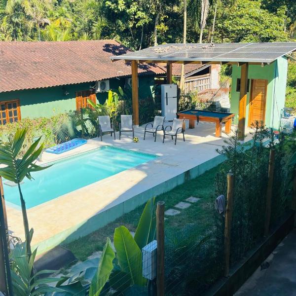 Itamambuca com piscina aquecida, ar e a 400m da Praia e do Rio