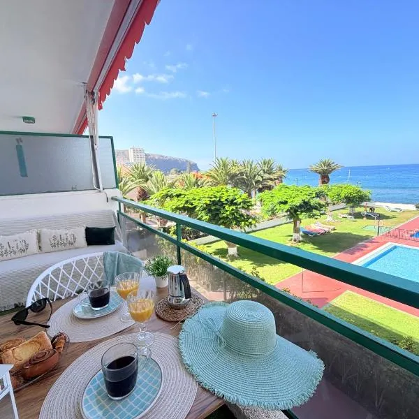 NEW APARTMENTS THE TERRACE BY THE SEA -Ocean & Pool view - Comodoro, Los Cristianos, Tenerife, hotel in Los Cristianos