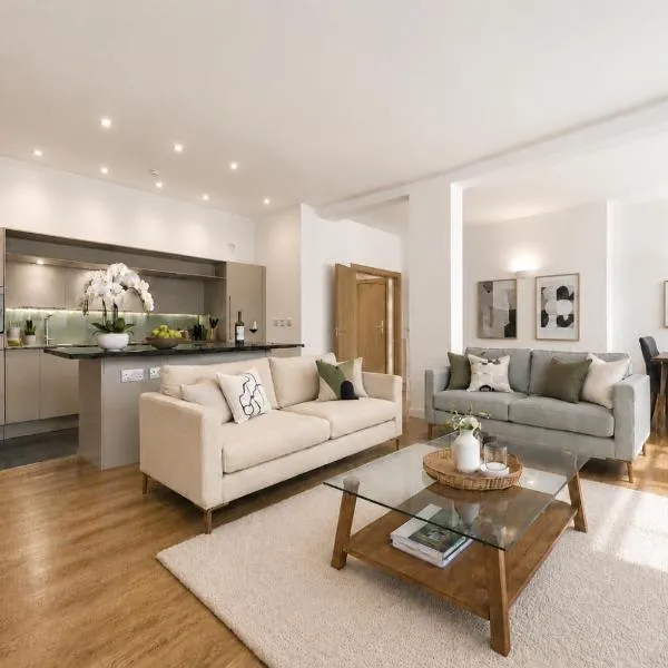 AC 2 Bed Liverpool Street Loft, hotel sa London