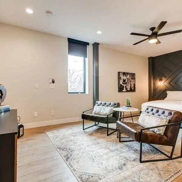 Modern ADA-Accessible Studio - Tennyson St Escape, hotel in Denver