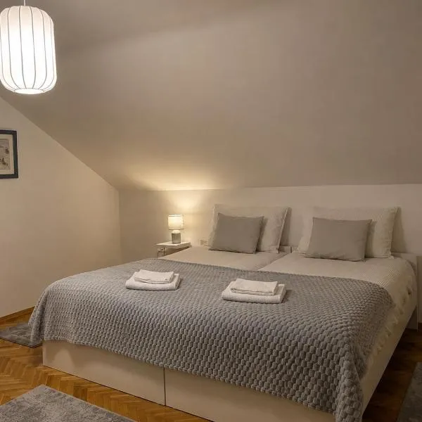 Apartman Nina: Ðakovo şehrinde bir otel