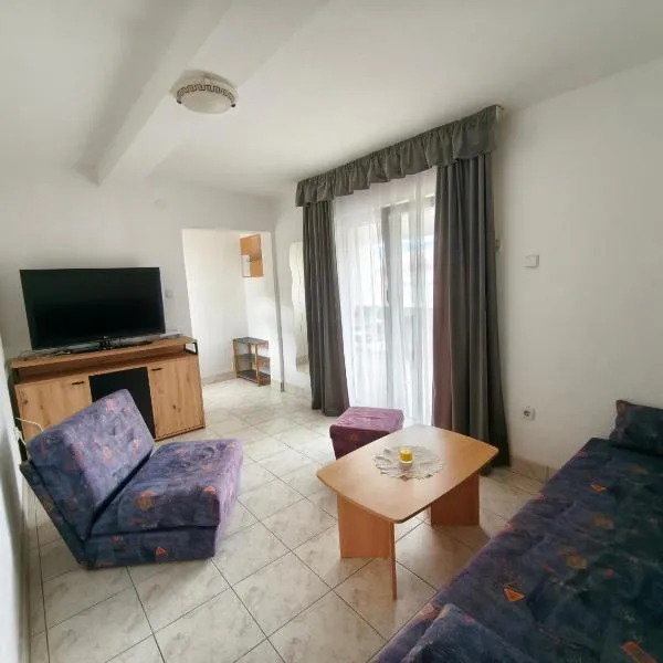 Apartments Šešo A, Hotel in Pag
