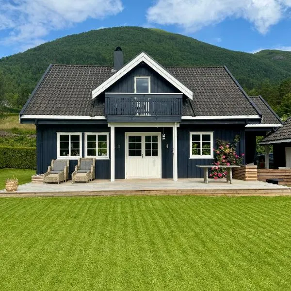 Scenic Private House Surrounded by Nature, hotell sihtkohas Sæbø