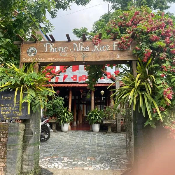 Phong Nha Rice Field Homestay, hotel in Phong Nha