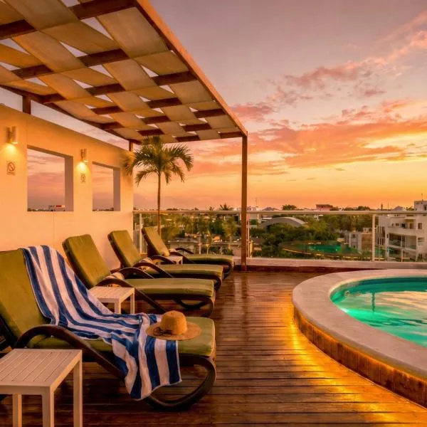 Lazy Mornings in Playa, Beach, 5th Ave & Market 10 Min, Pool Terrace, 1BR & 2BR Duplex, Sleeps 2-8, Kitchen WiFi AC, Hotel in Playa del Carmen
