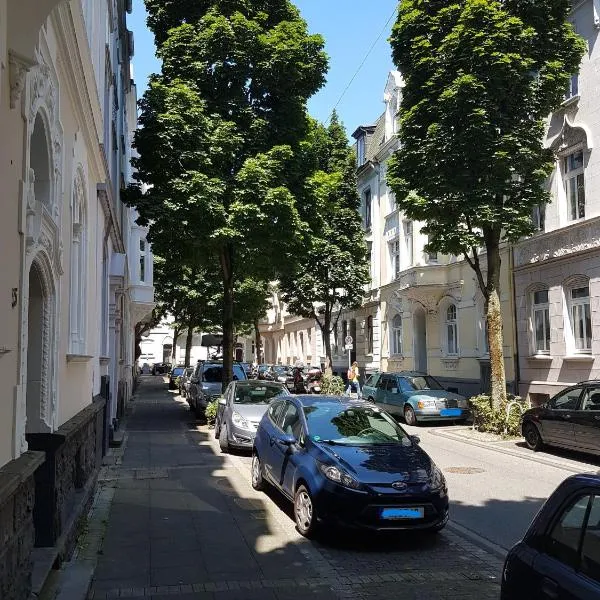 Erle 10 - Wohnen & Wohlfühlen mit historischem Charme, hotel a Wuppertal