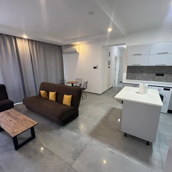 Joy Residence- 3 bedroom apartment with balcony, hotel in Nicosia