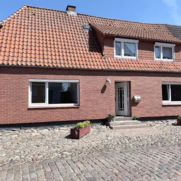 Ferienwohnung am Binnensee 2, hotel u gradu Hajligenhafen