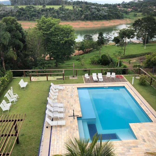 Linda casa 4 suítes vista represa