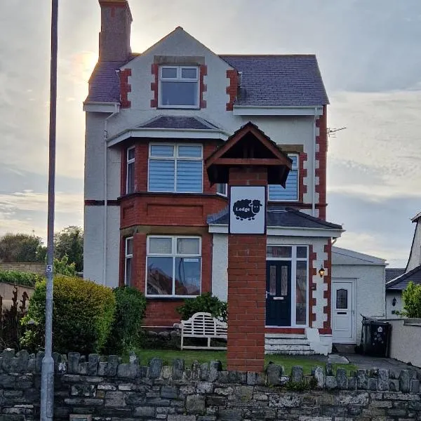 Black Sheep Lodge, hotel sa Holyhead