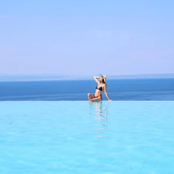 Alia Palace Hotel - Adults Only 16+ – hotel w mieście Pefkochori