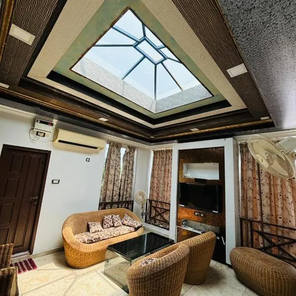 Villa Clasic Comfort, hotell i Navalur