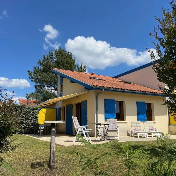 Park Village Océlandes, hotel in Saint-Julien-en-Born