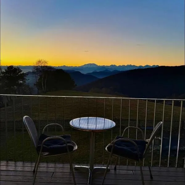 Studio on Monte Generoso, peace & nature, hotel in Castel San Pietro