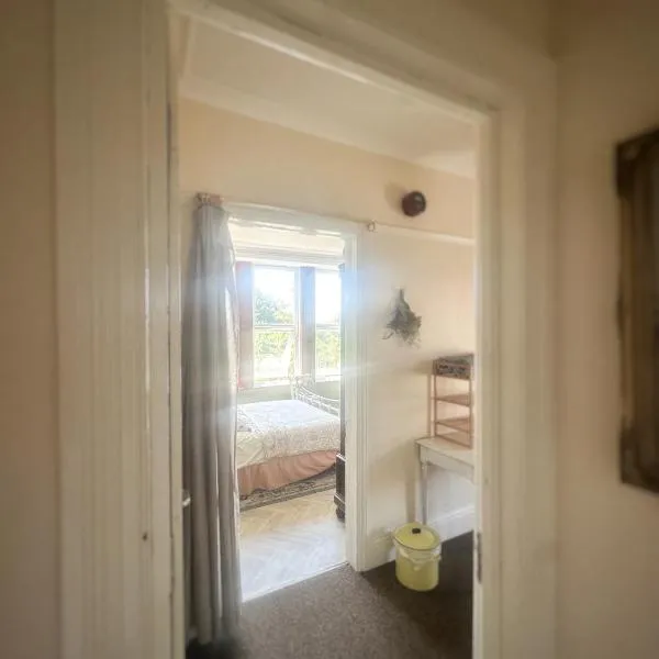 Double En Suite Room with a view in Edwardian House, hotel in St Austell