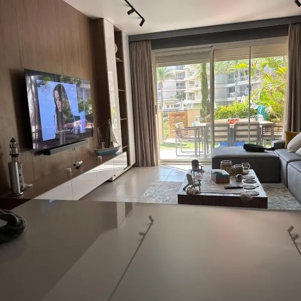 Marassi Marina West Pool view and Garden View 2 bedroom Room Two Bathrooms, hotel v mestu El Alamein