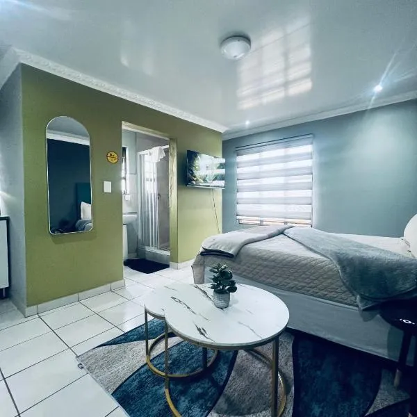 Sunset guest house, hotelli kohteessa Soweto
