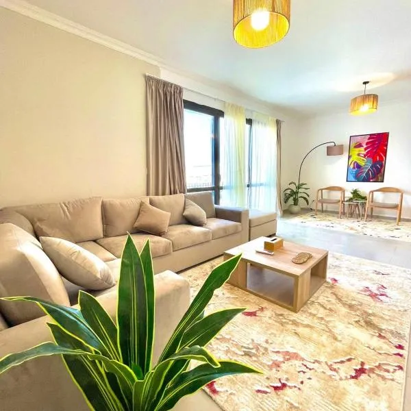 Luxury Stylish Modern 2 Beds Hotel Apartment - East Town Compound - Sodic -New Cairo - Cairo - Egypt، فندق في القاهرة