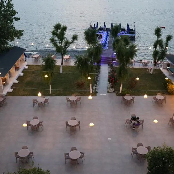 Grand Koru Hotel Beach, hotel en Yalova