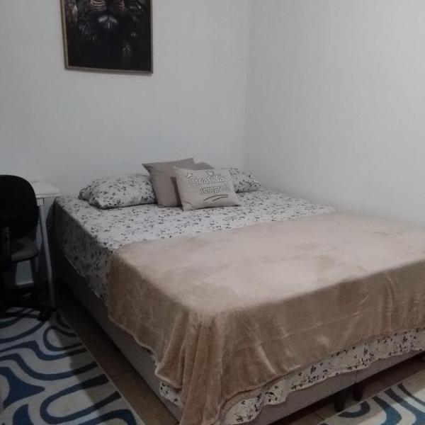 Aconchegante casa com ótima localização! - Foto 2
