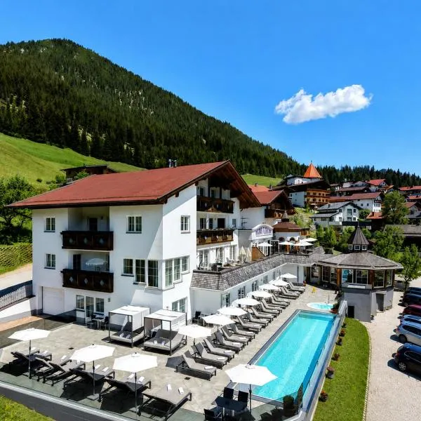 Berghotel Almrausch – hotel w mieście Berwang