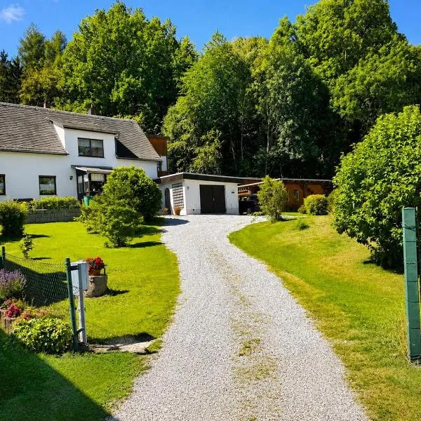 Ferienwohnung am Weberberg, hotel en Großschönau