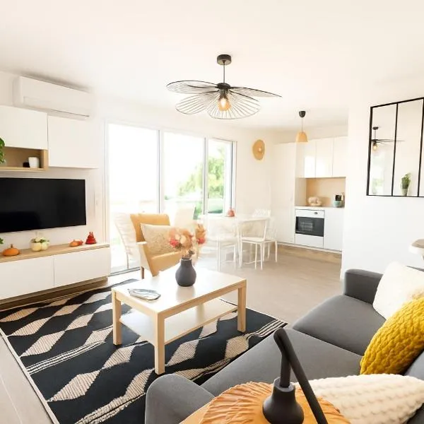 Fréjus में, होटल Appartement classé 3 étoiles à 150m de la plage