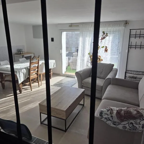 appartement dans un village vigneron, hotel in Mailly-Champagne