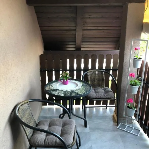 Sobe HUBERTUS Lipovac Bajakovo, hotel in Lipovac