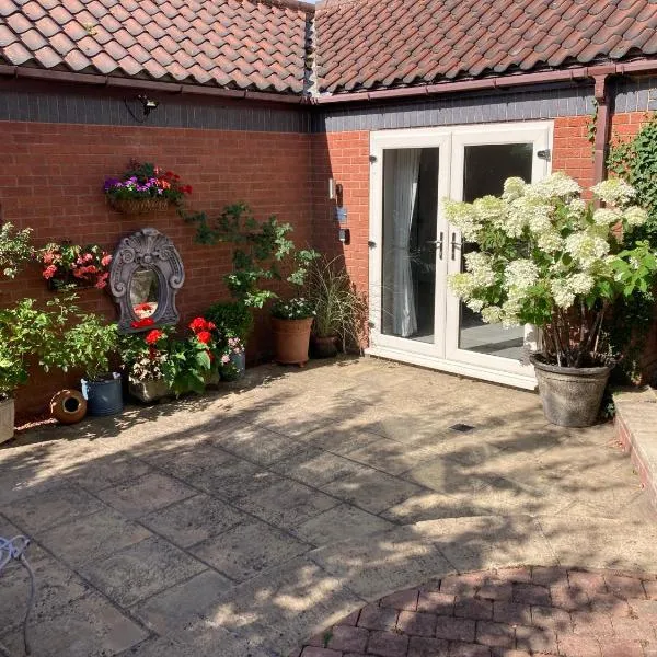 The Gardens Room, hotel in Upton