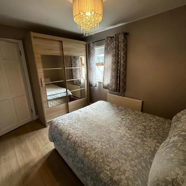 One Bedroom Flat Minutes from Gorey, hotel v destinácii Inch