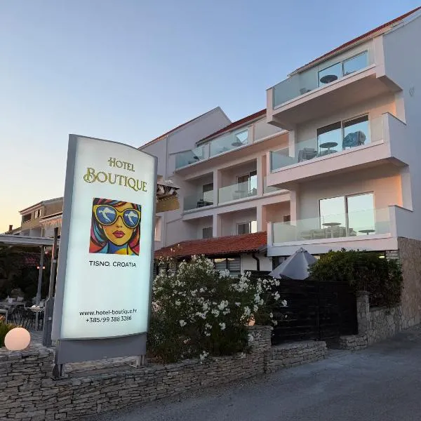 Hotel BOUTIQUE, hotel Tisnóban