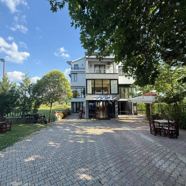 Lake view HOTEL DEA, hotel in Pogradec