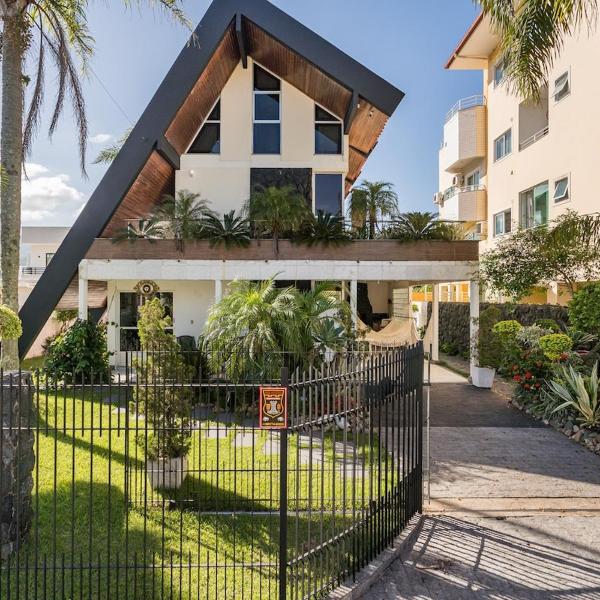 Recanto das Palmeiras - House 50 meters from the Beach