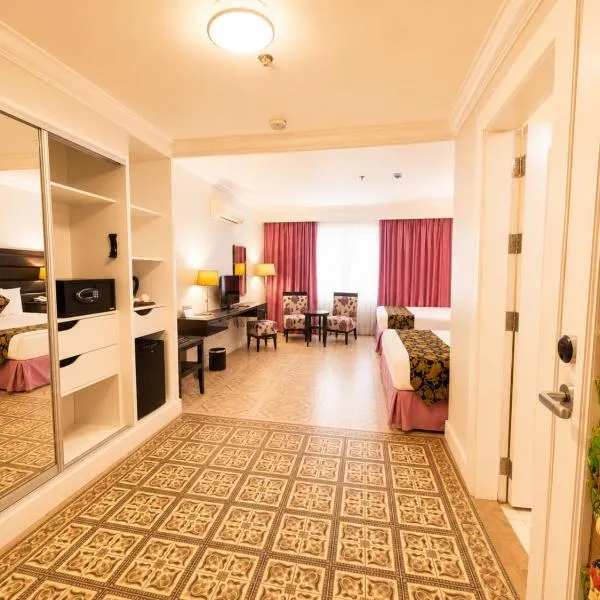 Fiesta Garden Hotel, hotel din Vigan