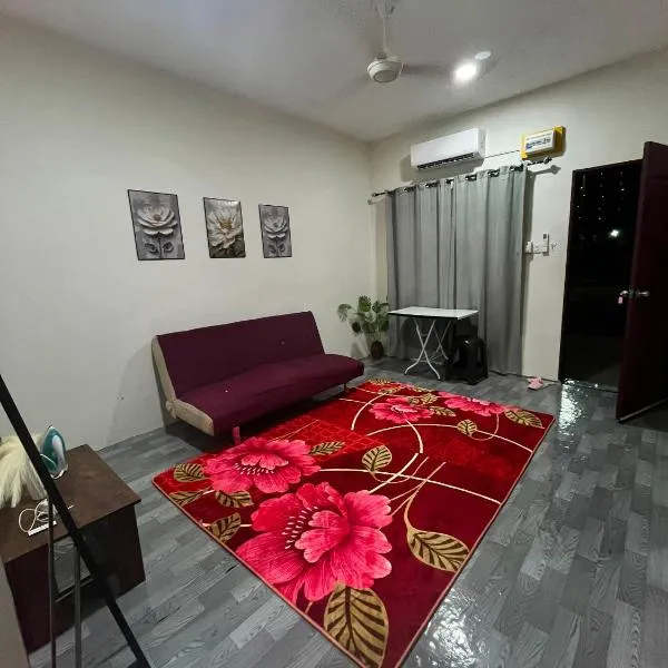 B-06 Dhia Homestay, готель у місті Sipitang